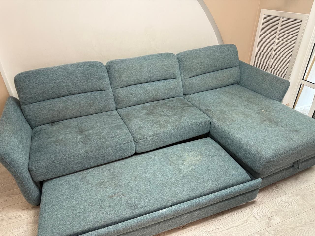 Диван до чистки